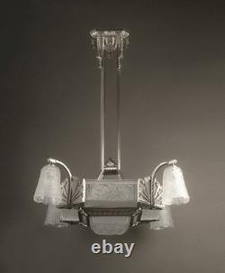 Adolphe Bloch/Jean Gauthier Large Art Deco Chandelier in Bronze and Molded Pressed Glass