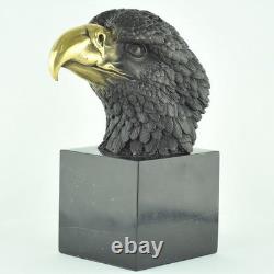 Aigle Bird Animal Sculpture in Art Deco and Art Nouveau Style Bronze Statue