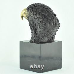 Aigle Bird Animal Sculpture in Art Deco and Art Nouveau Style Bronze Statue