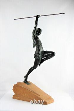 Amazon Statue In Javelin By Pierre Le Faguay, Fayral 1930 Bronze Art Deco