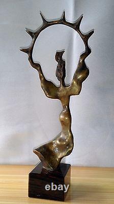 Ancienne Sculpture Art Deco In Bronze Dance Signature To Be Identified