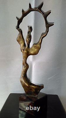 Ancienne Sculpture Art Deco In Bronze Dance Signature To Be Identified