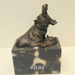 Animalier Hippopotamus Statue Sculpture in the Style of Art Deco and Art Nouveau Hunting