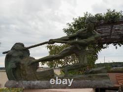 Art Deco Bronze Alexandre Ouline (1918-1940) Signed bronze The Hauling