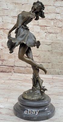 Art Deco Bronze Dancer, Signed Cesaro, Opening on Marble Base Sculpture Figurine