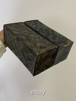 Art Deco Bronze Vase Pair Design