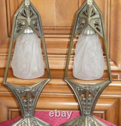 Art Deco Desk Lamp Pair in Bronze with Pressed Glass Tulip Signed Hubens