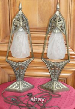 Art Deco Desk Lamp Pair in Bronze with Pressed Glass Tulip Signed Hubens