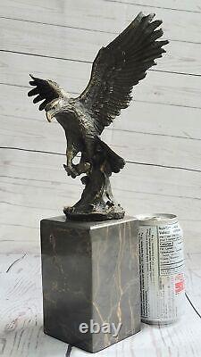 Art Deco Flying Eagle Holding a Fish 100% Bronze Sculpture Statue Figurine