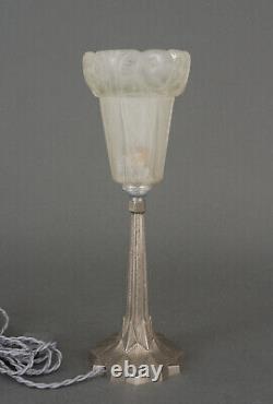 Art Deco Lamp 1930 Silvered Bronze and Molded Pressed Glass H5089