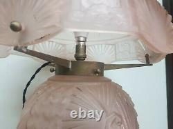 Art Deco Lamp In Bronze And Pink Molded Glass Muller Freres Luneville