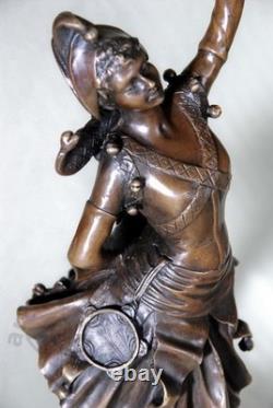 Art Deco Magnificent sculpture signed Laffon Mollo. Bronze