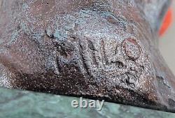 Art Deco Original Milo Pigeon Signed, Bronze Statue Figurine Font