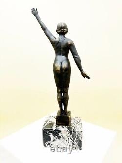 Art Deco bronze sculpture signed C. MAIRE