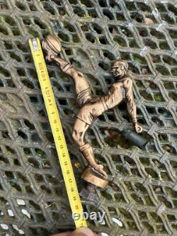 Automobile Mascot Bronze Rugby Player & Rugby & Around 1930 & Art Deco