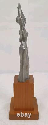 Bookend sculpture in aluminum and zinc, woman trophy, bronze-free, Art Deco style