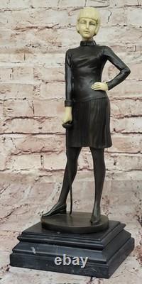 Bronze Art Deco Cast Fencer with Figurine Home Decoration Sculpture