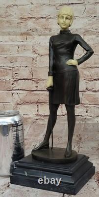 Bronze Art Deco Cast Fencer with Figurine Home Decoration Sculpture