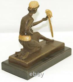 Bronze Art Style New Deco Sculpture Girl With / Perrot By Chiparus Nr