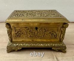 Bronze Box Jewelry Case All-Sided Decor Medieval Knight Theme