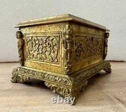 Bronze Box Jewelry Case All-Sided Decor Medieval Knight Theme