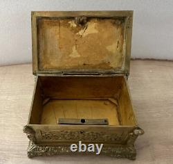 Bronze Box Jewelry Case All-Sided Decor Medieval Knight Theme