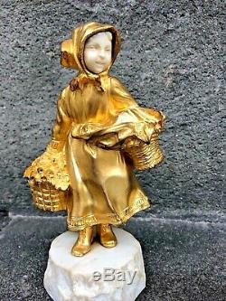 Bronze Chryselephantine Little Girl With Baskets Signed Gory (1895-1925)