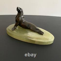 Bronze Seal with Chocolate Patina Art Deco 1930 Onyx Base M2602
