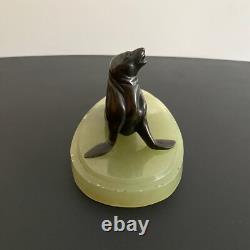 Bronze Seal with Chocolate Patina Art Deco 1930 Onyx Base M2602