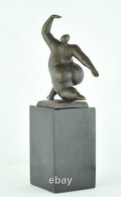 Bronze Statue: Nude Acrobatic Dancer in Modern Style Art Deco - Signed Bronze