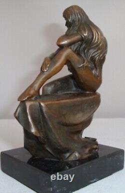 Bronze Statue: Nude Sexy Lady in Art Deco Style, Art Nouveau Bronze Signature