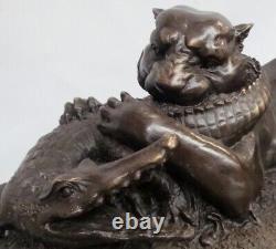 Bronze Statue: Tiger Crocodile Animalier in Art Deco and Art Nouveau Style