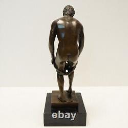 Bronze Statue of a Sexy Nude Man in Art Deco and Art Nouveau Style, Signed Bronze