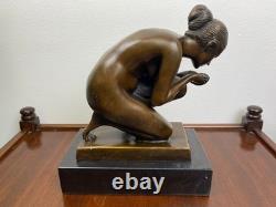 Bronze sculpture of a woman, The Drinker, Art Deco after E. Wenck