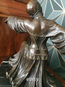 Bronze signed by Masier Jean Pierre, Art Deco period 1920-1930, Oriental Dancer