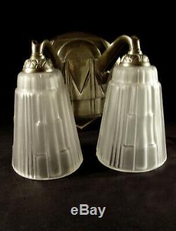 C. Jamain Wall Lamp Modernist Art Deco Bronze Nickeled And Tulips In Pressed Glass