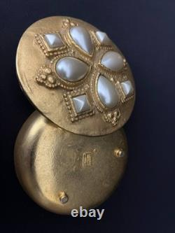Circular gilt-bronze box signed Édouard Rambaud, Paris
