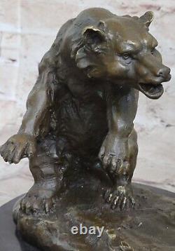 Confrontation Between Buffalo And Bear By Barye Art Deco Grand Bronze Sculpture