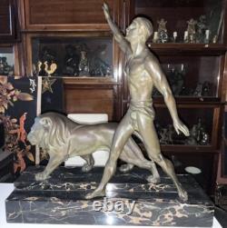 DAVERNY (20th) & REVEYROLIS lion tamer Important Art Deco bronze Signed