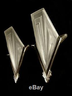 Degué Dappliques Pair Art Deco Bronze Nickel & Clogs Pressed Glass 1930