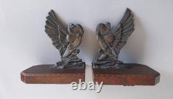 E. L. Adnin Pair of Art Deco bronze bookends depicting two stylized doves