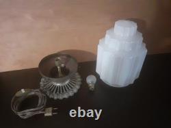 ELEGANT ART DECO MODERNIST LAMP 1930 SKYSCRAPER BUILDING BRONZE and OPALINE