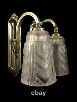 Ejg (j. Gauthier) Pair D Apply Art Deco In Bronze - Tulips Pressed Glass
