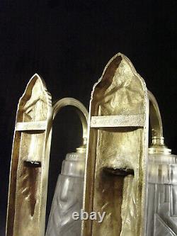 Ejg (j. Gauthier) Pair D Apply Art Deco In Bronze - Tulips Pressed Glass