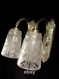 Ejg (j. Gauthier) Pair D Apply Art Deco In Bronze - Tulips Pressed Glass