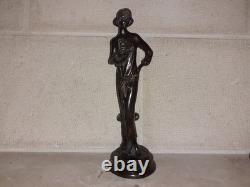 Elegant woman bronze statuette with little dog, 1920s Art Deco style, Roaring Twenties