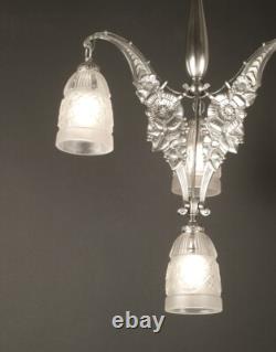 Ets L. Eliot's Art Deco Bronze Silvered and Molded-Pressed Glass Chandelier