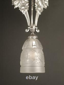 Ets L. Eliot's Art Deco Bronze Silvered and Molded-Pressed Glass Chandelier