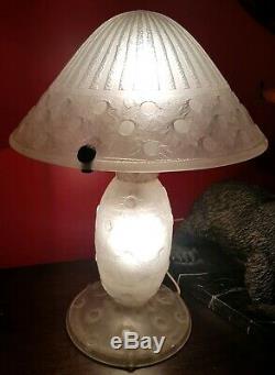 Exceptional Lamp Daum Nancy France Art Deco Glass Paste Has Clears The Acid