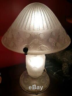 Exceptional Lamp Daum Nancy France Art Deco Glass Paste Has Clears The Acid